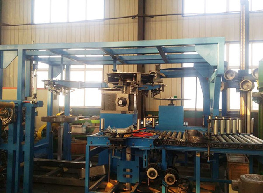 Semi-steel radial tire green tire coating line for inner and outer 